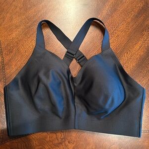 Alo Yoga Airlift Strength Bra